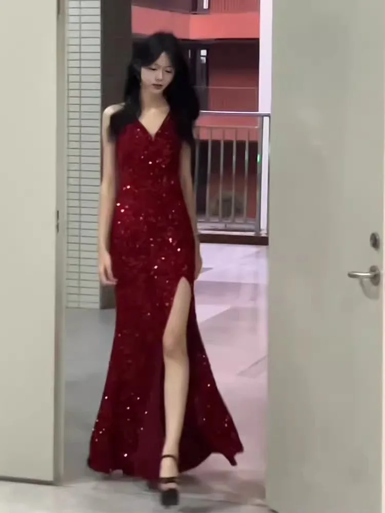 Сексуальное красное вечернее платье с пайетками для подружек невесты, облегающее, с разрезом, без бретелек, для новогодних вечеринок и торжеств
Сексуальное красное вечернее платье с пайетками для подружек невесты, облегающее, с разрезом, без бретелек, для новогодних вечеринок и торжеств