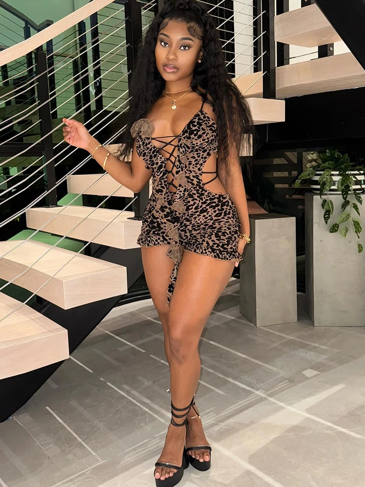 Whatiwear Leopard Print Romper Women V-Neck Flocking Backless Tassel Coquette Hottie Midnight Hipster Party Workout Playsuits
Whatiwear Leopard Print Romper Women V-Neck Flocking Backless Tassel Coquette Hottie Midnight Hipster Party Workout Playsuits