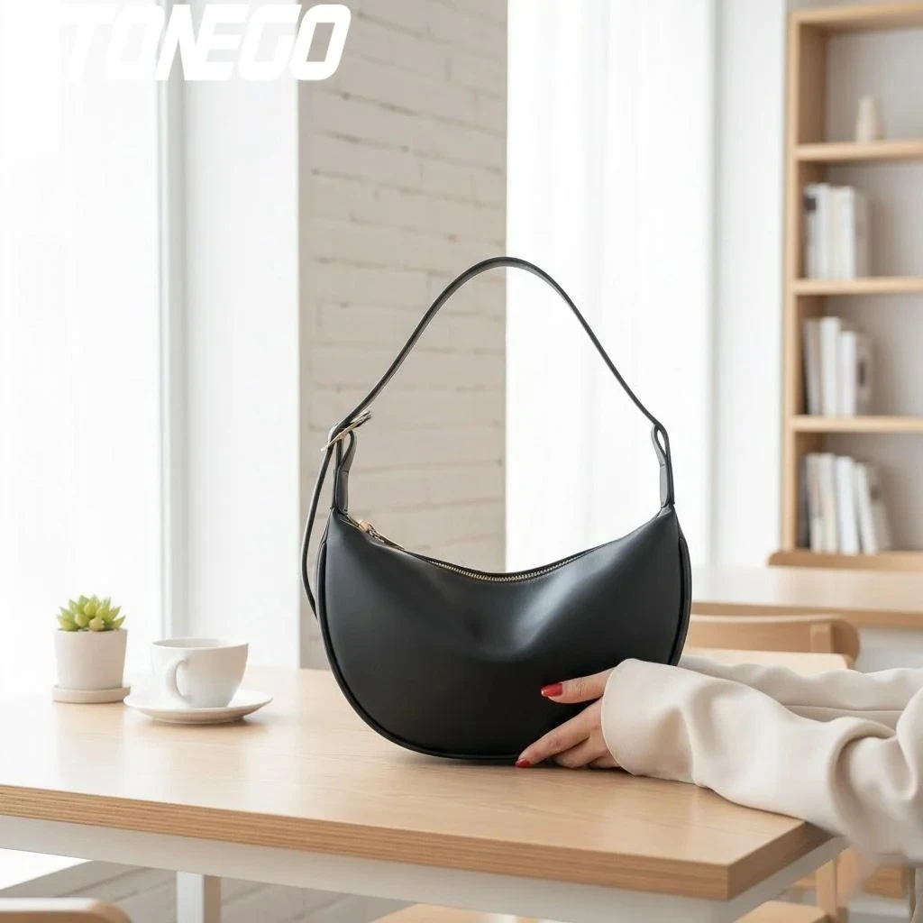 New Summer Soft Leather Shoulder Bag for Women Crossbody Bag Commuting Work Purse Tote Handbag Fashion Shoulder Bags for Women
New Summer Soft Leather Shoulder Bag for Women Crossbody Bag Commuting Work Purse Tote Handbag Fashion Shoulder Bags for Women