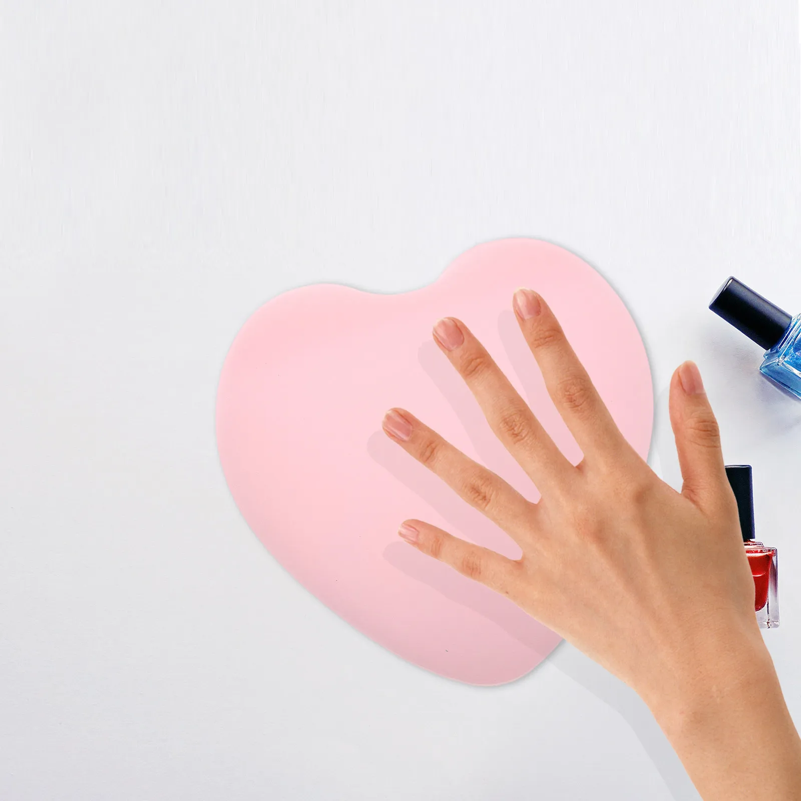 Pink Heart Manicure Arm Rest Soft Cushion Nail Hand Rest Nail Art Salon Table Use Manicure Mat Heart Pillows Cushion Decoration
Pink Heart Manicure Arm Rest Soft Cushion Nail Hand Rest Nail Art Salon Table Use Manicure Mat Heart Pillows Cushion Decoration