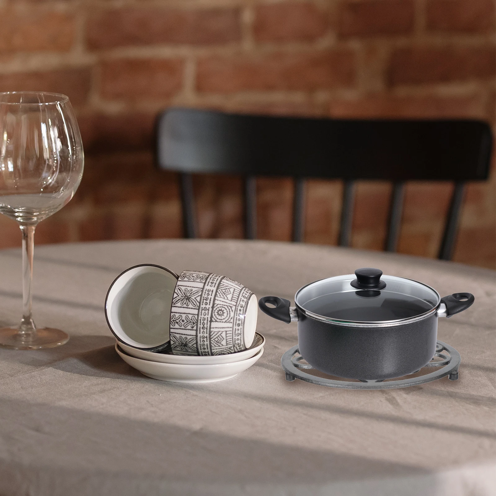 Cast Iron Trivet Potholder Heat Mats Kitchen Hot Insulation Pad Holders Tripod Placemats Non slip Pot Holder Protect Tables
Cast Iron Trivet Potholder Heat Mats Kitchen Hot Insulation Pad Holders Tripod Placemats Non slip Pot Holder Protect Tables