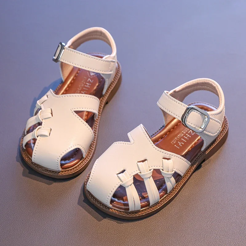 2025 Children Fashion Sandals for Girls Summer New Korean Style Soft Bottom Anti-slippery Versatile Cut-outs Cool Beach Shoes
2025 Children Fashion Sandals for Girls Summer New Korean Style Soft Bottom Anti-slippery Versatile Cut-outs Cool Beach Shoes