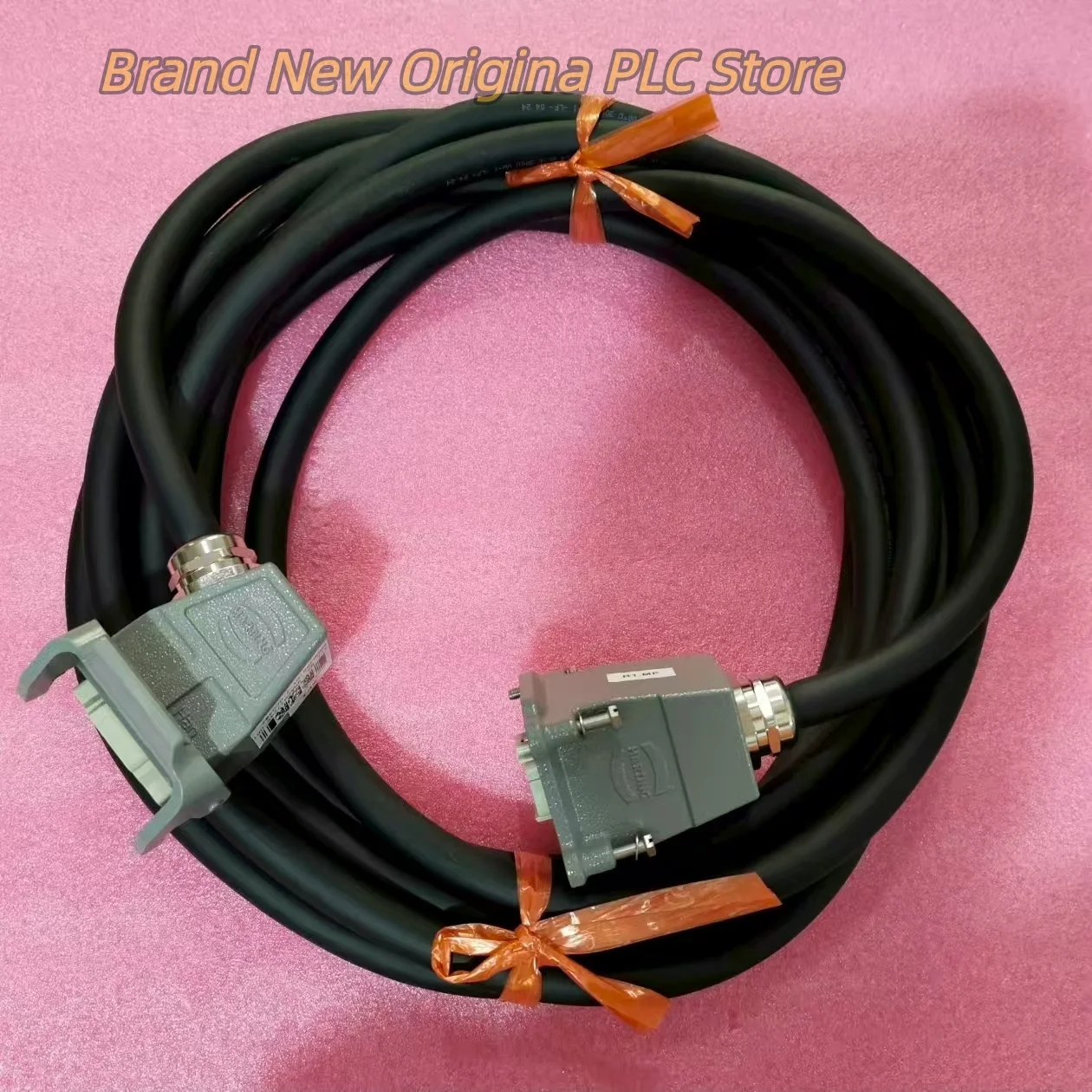 New 3HAC077245-001 Robot connection cables in box
New 3HAC077245-001 Robot connection cables in box