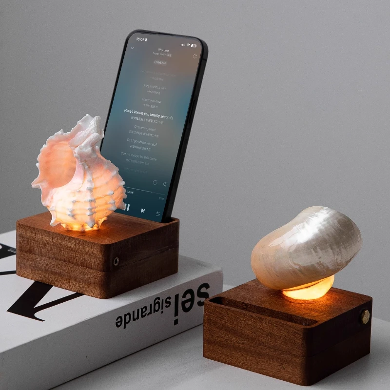 Подставка для телефона из натуральной ракушки, зарядный ночник ручной работы, креативный домашний декор, подарок, перезаряжаемое настольное украшение с Ambient Light
Подставка для телефона из натуральной ракушки, зарядный ночник ручной работы, креативный домашний декор, подарок, перезаряжаемое настольное украшение с Ambient Light