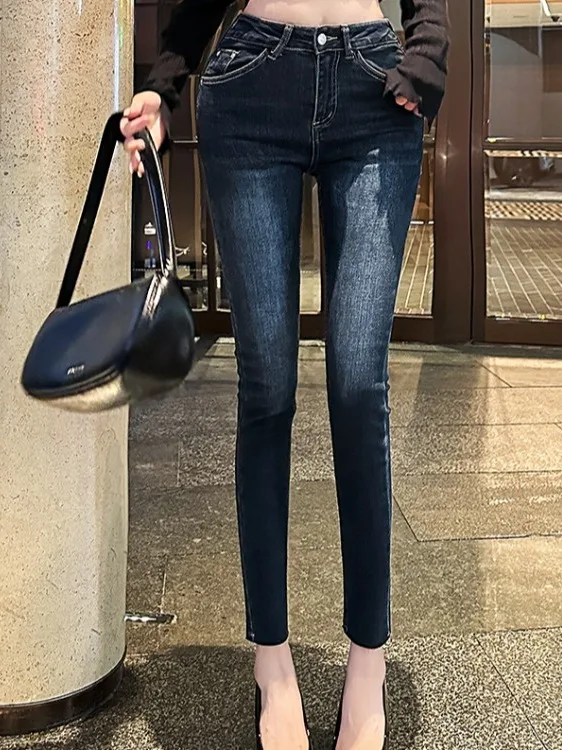 High Waist Padded Hip Slim Fit Jeans Women's High Elasticity Nine Points Pencil Jeans Korean Style All Seasons Casual Denim
High Waist Padded Hip Slim Fit Jeans Women's High Elasticity Nine Points Pencil Jeans Korean Style All Seasons Casual Denim