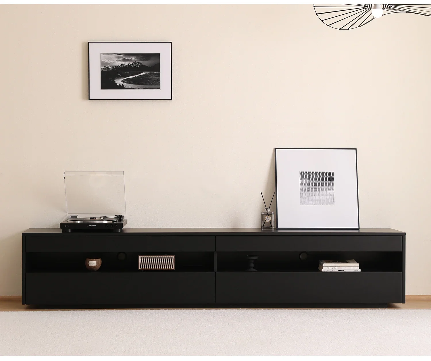 Solid wood video cabinet household modern simple living room floor-to-ceiling storage cabinet
Solid wood video cabinet household modern simple living room floor-to-ceiling storage cabinet