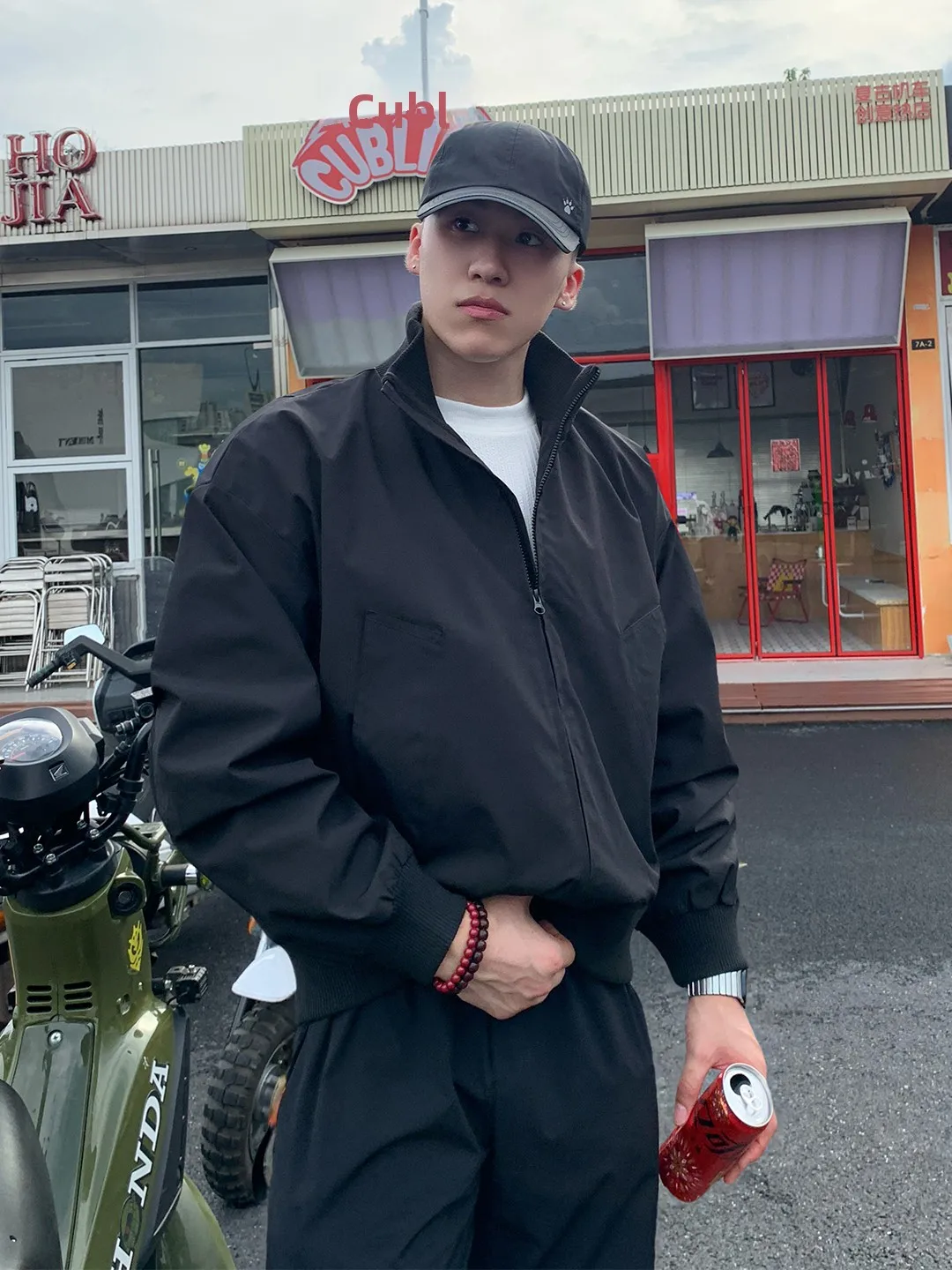 Bla Casual Baseball Sle Men's Jaet Autumn Trendy Cleanfit Silhouette Workwear Coat American Leisure Baseball orm
Bla Casual Baseball Sle Men's Jaet Autumn Trendy Cleanfit Silhouette Workwear Coat American Leisure Baseball orm