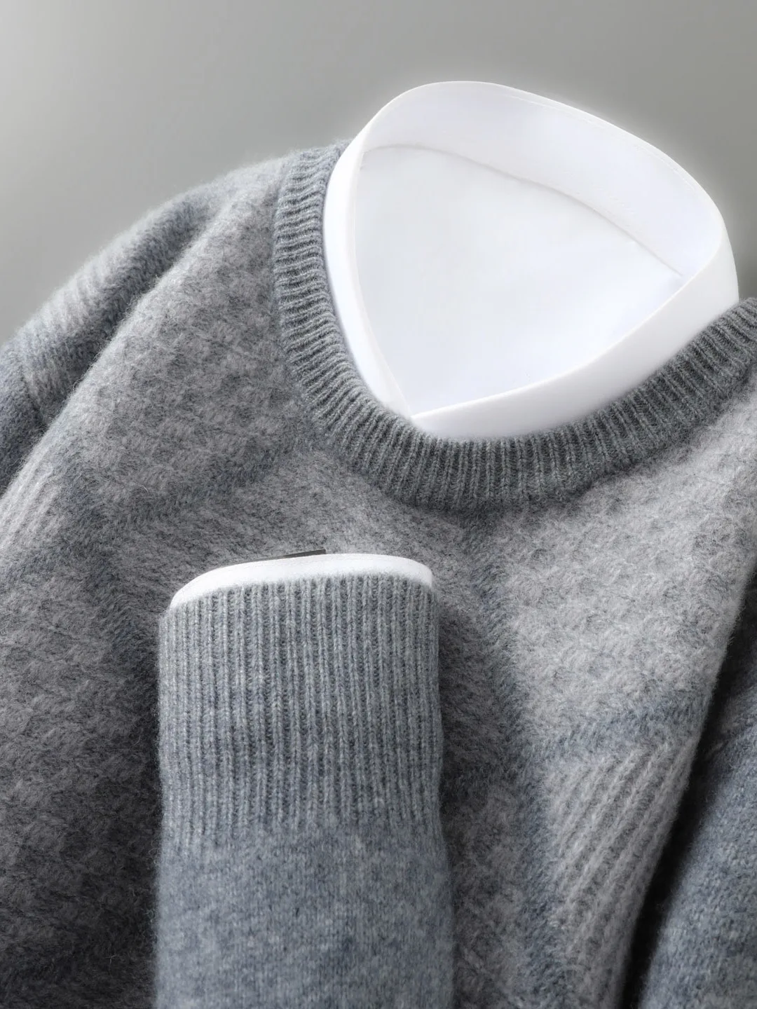 Casual Thickened Pure Wool Knitted Sweater round Neck Color Block Men's Loose Versatile Woolen Cashmere Sweater Warm Comfortable
Casual Thickened Pure Wool Knitted Sweater round Neck Color Block Men's Loose Versatile Woolen Cashmere Sweater Warm Comfortable