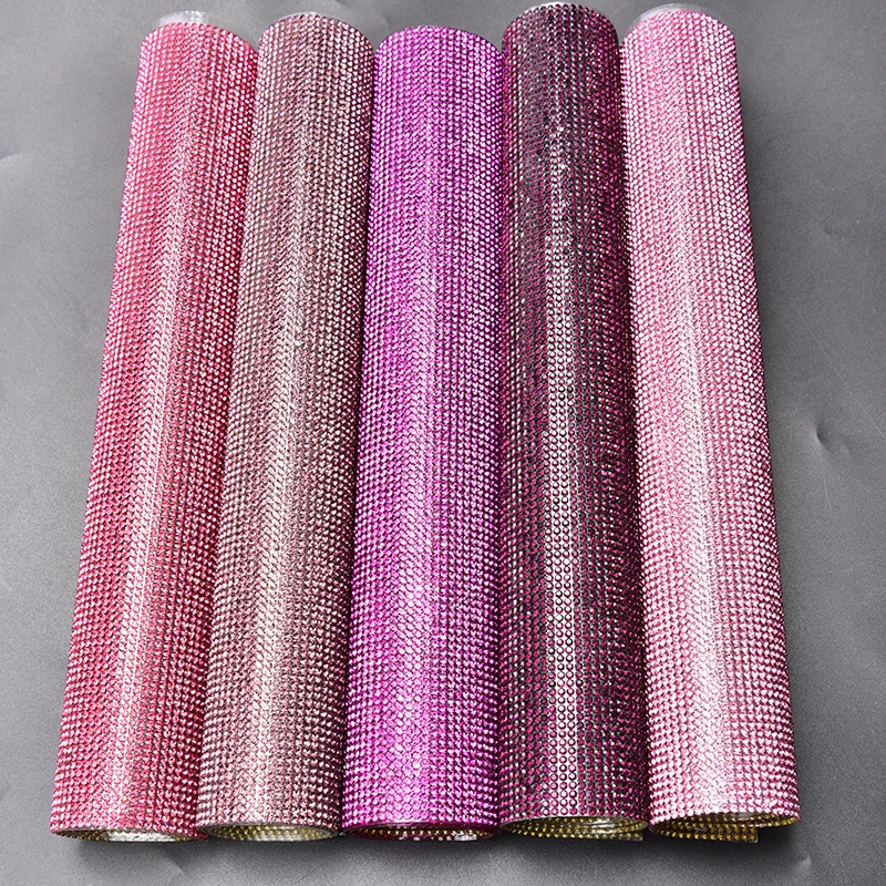 Самоклеящаяся розовая серия со стразами и бриллиантами, блестящая отделка стразами, сетчатая наклейка с кристаллами, сделай сам, свадебные автомобили, домашняя одежда
Самоклеящаяся розовая серия со стразами и бриллиантами, блестящая отделка стразами, сетчатая наклейка с кристаллами, сделай сам, свадебные автомобили, домашняя одежда