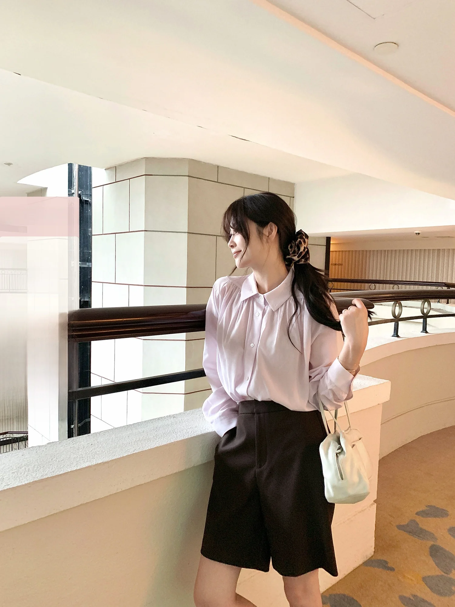AHY Silk Long Sleeve Shirt Women's Loose Fit Hand Pleated Romantic Style New Autumn Fashion Breathable Comfortable Lyrical Fa...
AHY Silk Long Sleeve Shirt Women's Loose Fit Hand Pleated Romantic Style New Autumn Fashion Breathable Comfortable Lyrical Fa...