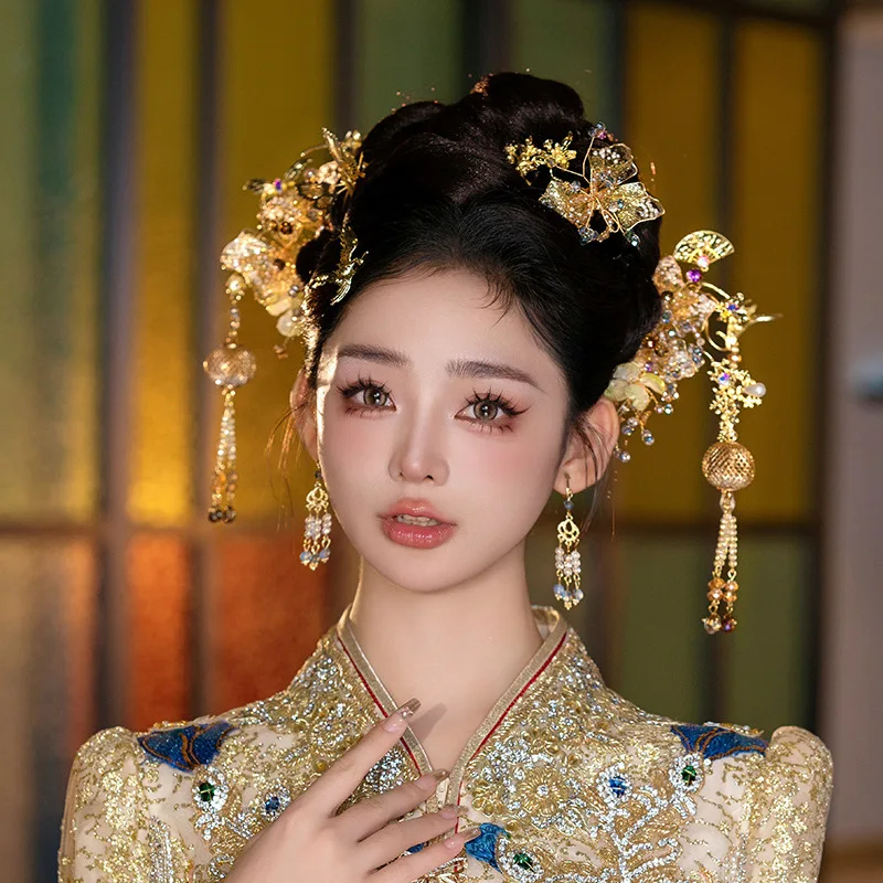 Xiuhe Headdress Golden Chinese Bridal Headdress Wedding Xiuhe Clothing Headdress High-Grade and Gown Simple and Elegant
Xiuhe Headdress Golden Chinese Bridal Headdress Wedding Xiuhe Clothing Headdress High-Grade and Gown Simple and Elegant