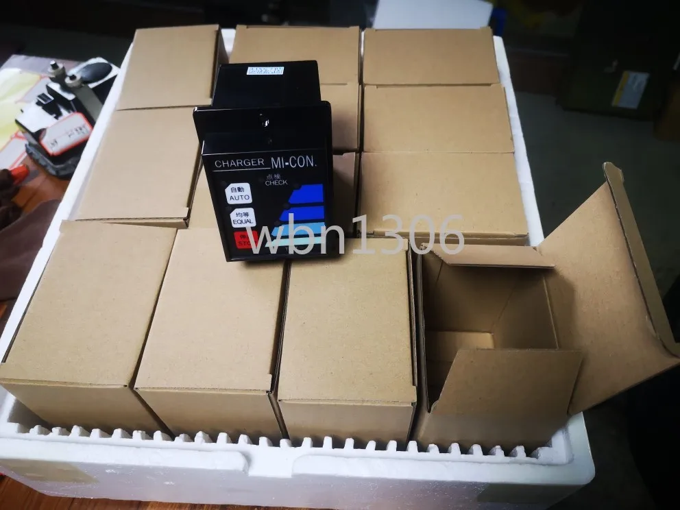 Japanese forklift GS48V 24V 72V 80V charging case charging controller electric forklift accessories
Japanese forklift GS48V 24V 72V 80V charging case charging controller electric forklift accessories