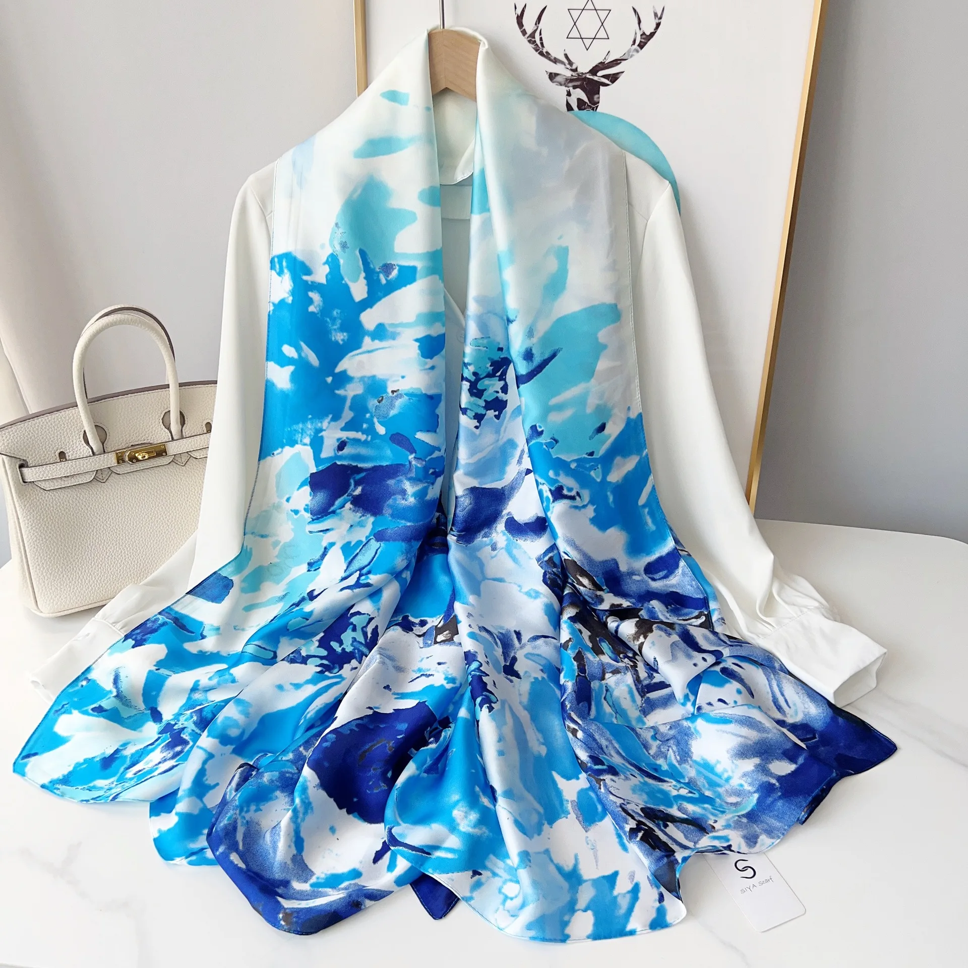 2023 New Abstract Painting Prints Women Thin Silk Polyester Scarf Casual Soft Ladies Seaside Beach Shawls Shawl for Gift 180*90c
2023 New Abstract Painting Prints Women Thin Silk Polyester Scarf Casual Soft Ladies Seaside Beach Shawls Shawl for Gift 180*90c