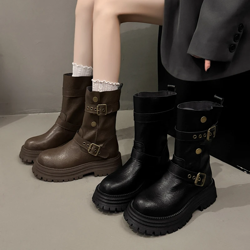 Women Metal Buckle Platform Mid Calf Biker Boots Round Toe Thick Sole Western Ankle Boots Ladies Casual Non-slip Walk Footwear
Women Metal Buckle Platform Mid Calf Biker Boots Round Toe Thick Sole Western Ankle Boots Ladies Casual Non-slip Walk Footwear