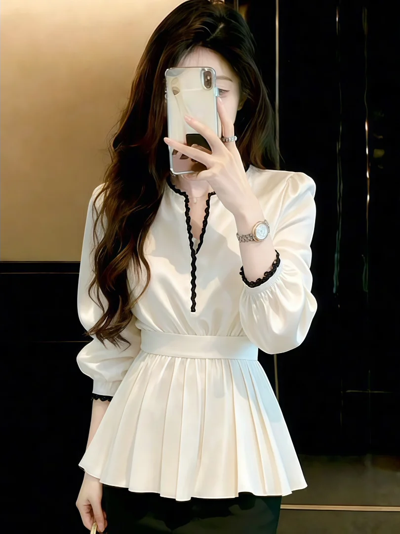 Elegant White Satin Lace Shirt Women's Waist-Cinching Top Luxury Feel Commute Style Long Sleeve round Neck Micro-Elastic
Elegant White Satin Lace Shirt Women's Waist-Cinching Top Luxury Feel Commute Style Long Sleeve round Neck Micro-Elastic
