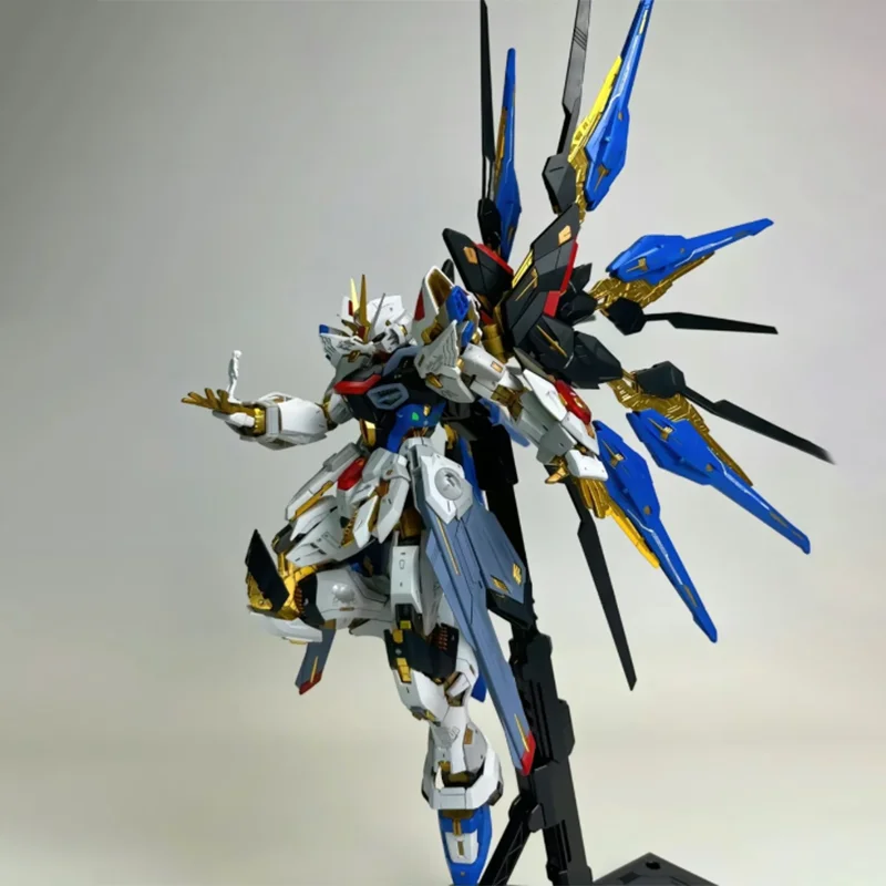 Bandai MG 1/100ZGMF-X20A Strong Attack Free Assembly Model Regular and Luxury Edition Handmade Gift Official Authentic Product
Bandai MG 1/100ZGMF-X20A Strong Attack Free Assembly Model Regular and Luxury Edition Handmade Gift Official Authentic Product