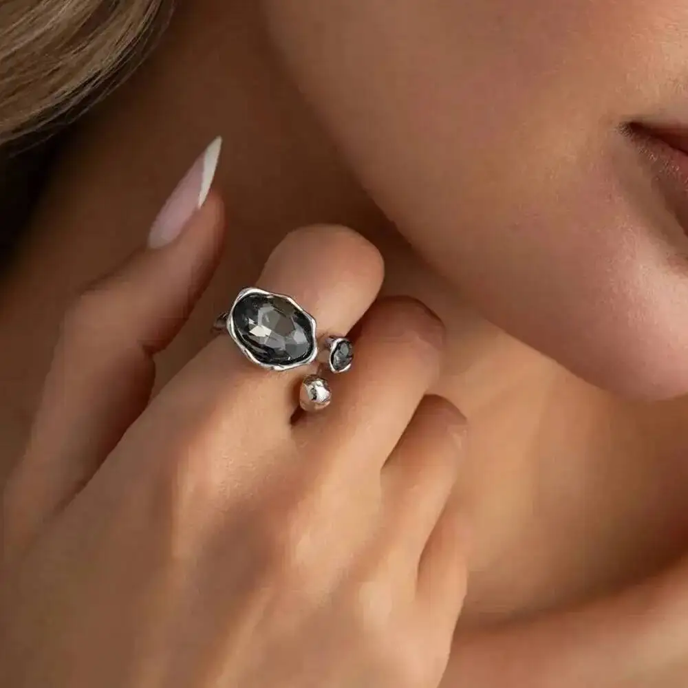 IngeSight.Z Exquisite Luxury Acrylic Rhinestone Adjustable Open Ring Women Trend Creative Geometry Irregular Finger Ring Jewelry
IngeSight.Z Exquisite Luxury Acrylic Rhinestone Adjustable Open Ring Women Trend Creative Geometry Irregular Finger Ring Jewelry