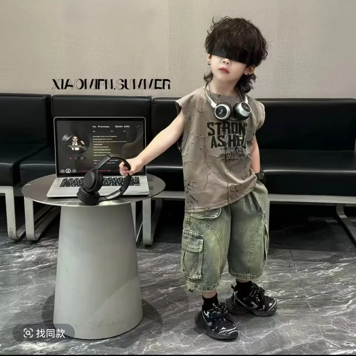 Children's Summer Set Fashion New Boys' Thin Tie Dyeing Sleeveless T-shirt+Cowboy Shorts Two Piece Set
Children's Summer Set Fashion New Boys' Thin Tie Dyeing Sleeveless T-shirt+Cowboy Shorts Two Piece Set