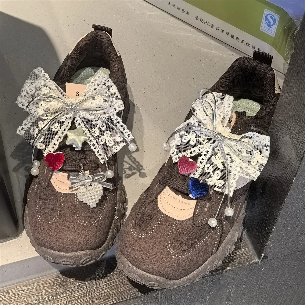 1 PCS Suede Shoelaces with Buckle Ballet Style Heart & Pentagram Flower Detachable Lace Bow - Trendy Accessory for Shoes
1 PCS Suede Shoelaces with Buckle Ballet Style Heart & Pentagram Flower Detachable Lace Bow - Trendy Accessory for Shoes