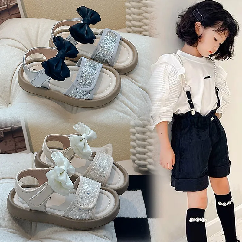 2025 Summer New Children Sandals for Girls Fashion Korean Style Soft Anti-slippery Versatile Chic Princess Open-toe Beach Shoes
2025 Summer New Children Sandals for Girls Fashion Korean Style Soft Anti-slippery Versatile Chic Princess Open-toe Beach Shoes