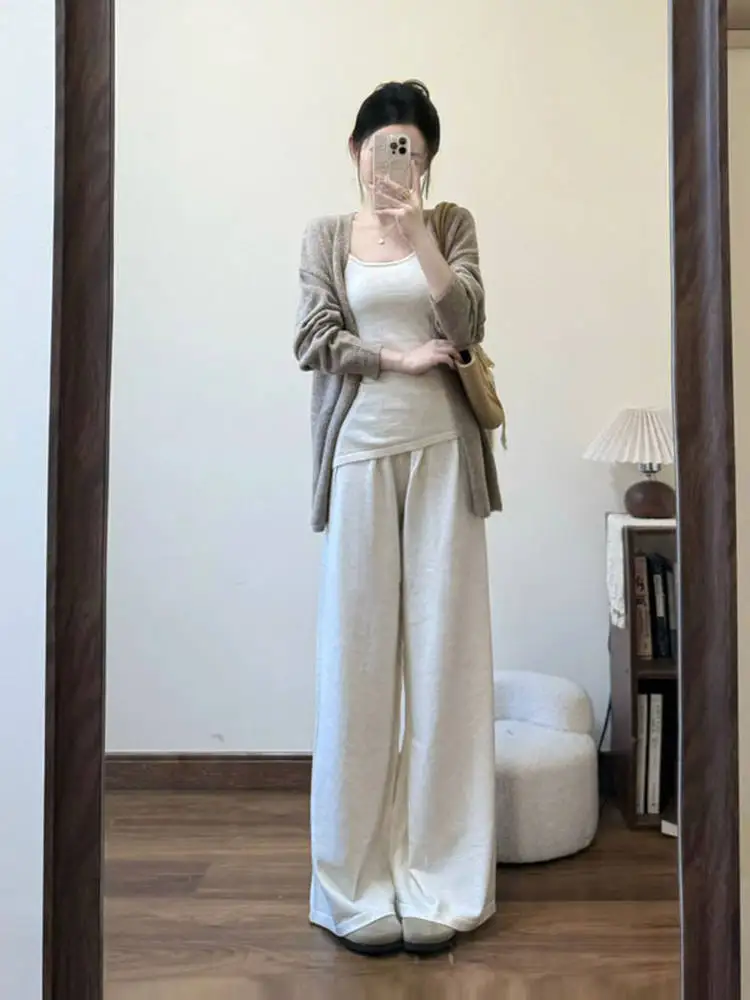 Laid-back Style Three-piece Set Casual Sweater Camisole Pants Ensemble Comfortable Mid-weight Cotton round Neckline Autumn Wear
Laid-back Style Three-piece Set Casual Sweater Camisole Pants Ensemble Comfortable Mid-weight Cotton round Neckline Autumn Wear