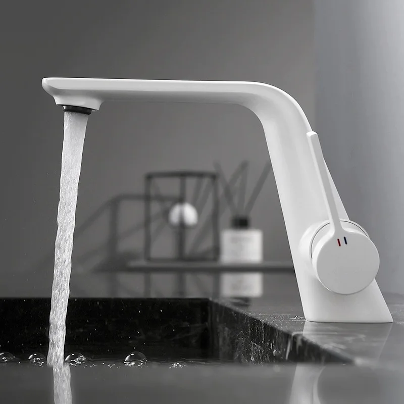 Modern Bathroom Sink Faucet Brass white or brushed gold gray Single Handle Deck Mounted Wash Basin Water Tap Hot And Cold Mixer
Modern Bathroom Sink Faucet Brass white or brushed gold gray Single Handle Deck Mounted Wash Basin Water Tap Hot And Cold Mixer