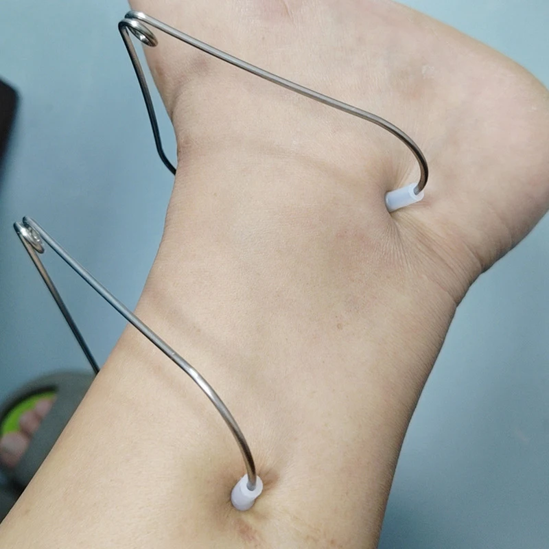 Stainless Steel Acupoint Massager Ring 3-in-1 Hand Palm Foot Acupoint Clip Portable Pressure Stimulator Acupoint Massager Clip
Stainless Steel Acupoint Massager Ring 3-in-1 Hand Palm Foot Acupoint Clip Portable Pressure Stimulator Acupoint Massager Clip