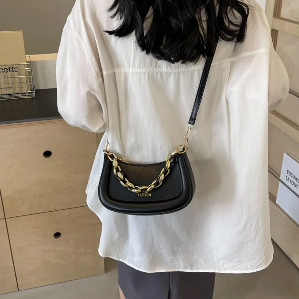 PU Leather Vintage Crossbody Bag Large Capacity Handheld Chain Underarm Bag Casual All-match Single Shoulder Bag Daily
PU Leather Vintage Crossbody Bag Large Capacity Handheld Chain Underarm Bag Casual All-match Single Shoulder Bag Daily
