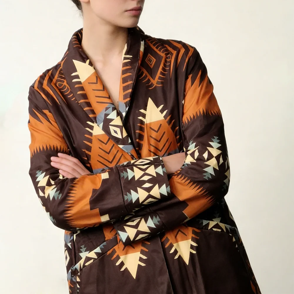 2026 Spring New Arrival Retro Geometric Totem Print Coat, Women's Loose Lapel Mid-Length Vintage Trench Coat
2026 Spring New Arrival Retro Geometric Totem Print Coat, Women's Loose Lapel Mid-Length Vintage Trench Coat