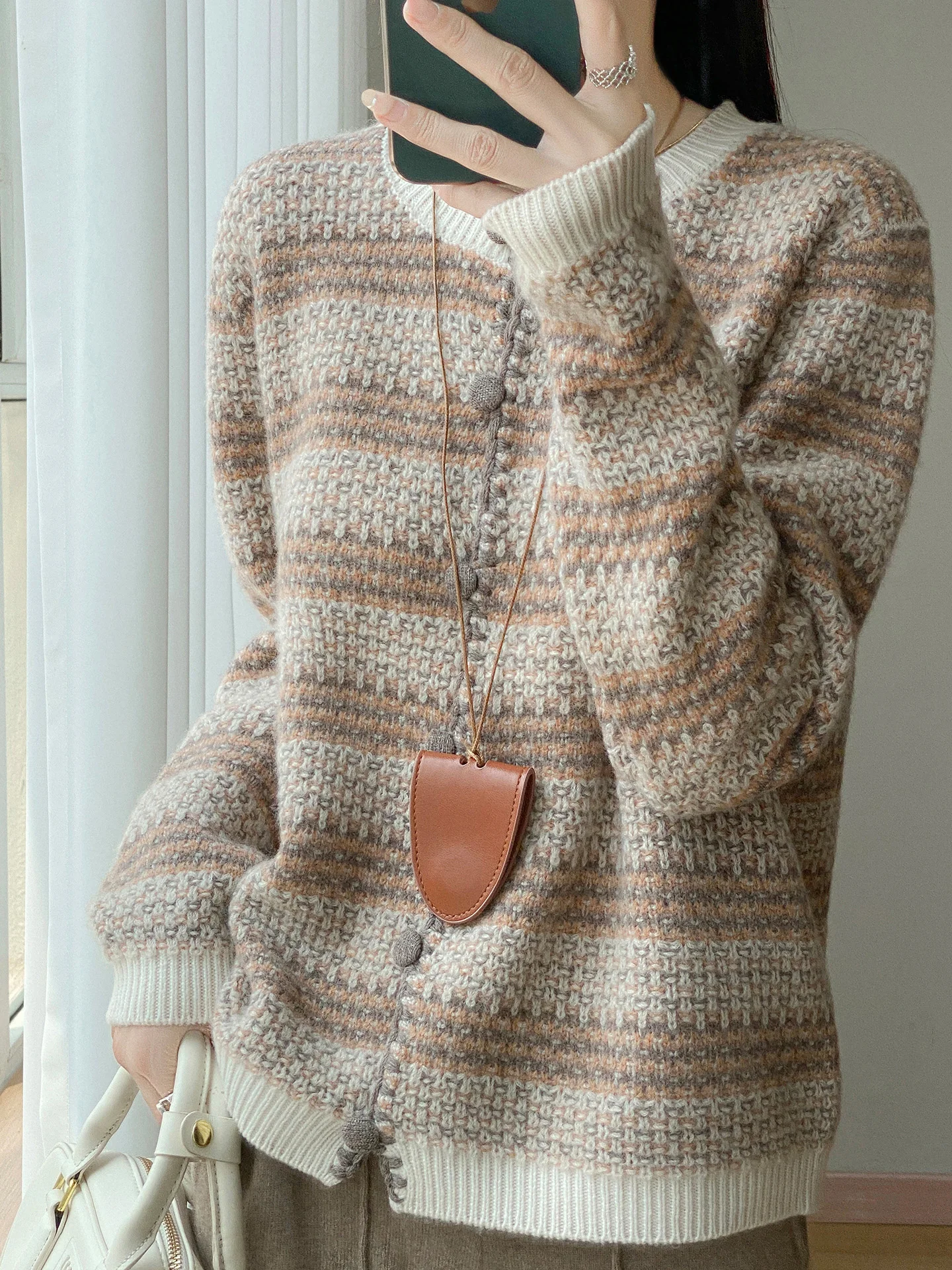 Pure Wool Cardigan For Women Hook Edge Sweater Thick Knit Striped Sweater Winter Basic Casual Jacket 2025 Women Tops
Pure Wool Cardigan For Women Hook Edge Sweater Thick Knit Striped Sweater Winter Basic Casual Jacket 2025 Women Tops