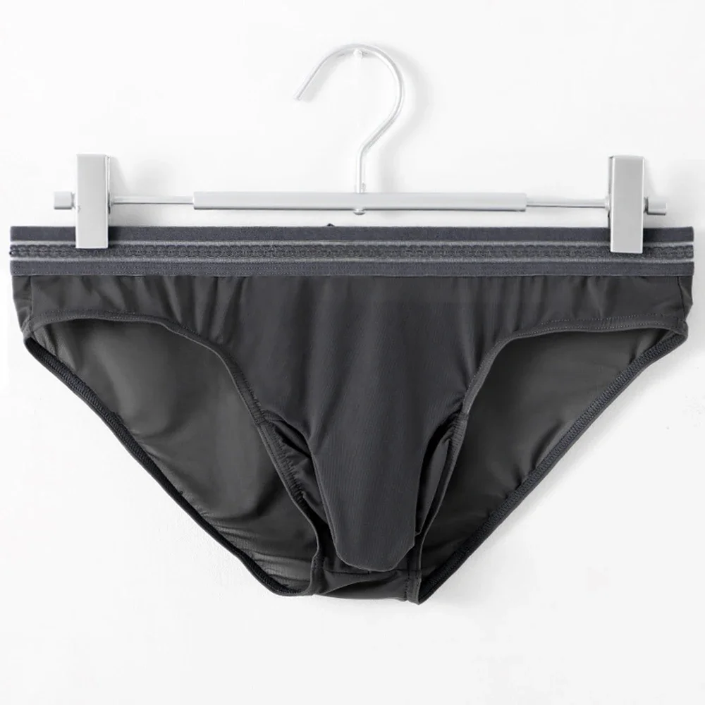 Men's Sexy Elastic U-Bulge Cup Stretch Briefs Ice Silk Breathable Seamless Underwear Hombre Low Rise Underpants Lingerie
Men's Sexy Elastic U-Bulge Cup Stretch Briefs Ice Silk Breathable Seamless Underwear Hombre Low Rise Underpants Lingerie
