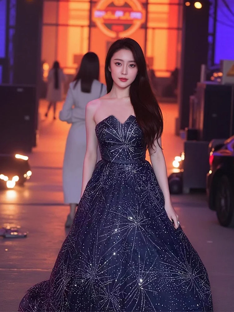 Вечернее платье Ele Starry 2025: Новинка, женское, для бала, высококачественное, для ужина, ежегодного собрания, для ведущей, без бретелек, длинное, стройнящее
Вечернее платье Ele Starry 2025: Новинка, женское, для бала, высококачественное, для ужина, ежегодного собрания, для ведущей, без бретелек, длинное, стройнящее