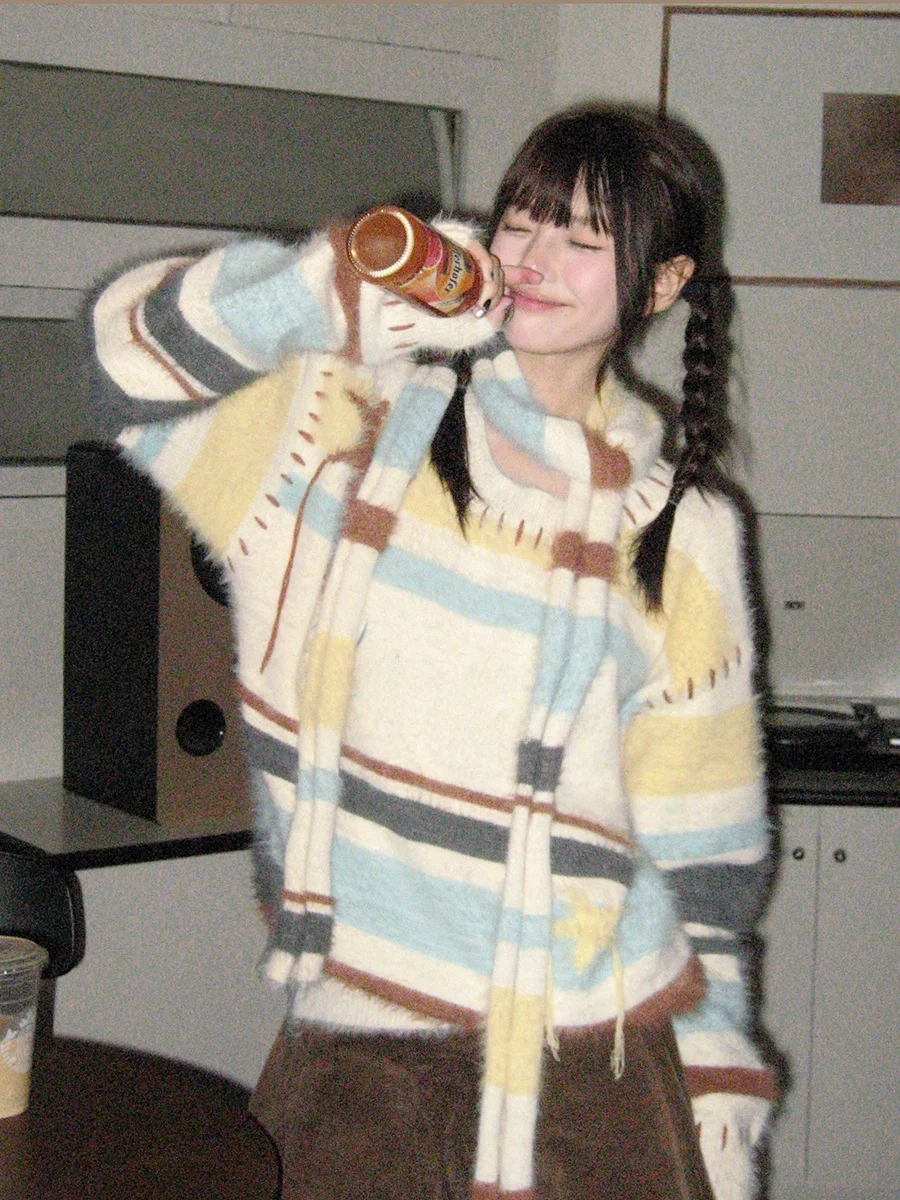 AONW осень-зима уличный свободный крой вязаный свитер женский с шарфом цветной полосатый дизайн теплый термовость
AONW осень-зима уличный свободный крой вязаный свитер женский с шарфом цветной полосатый дизайн теплый термовость