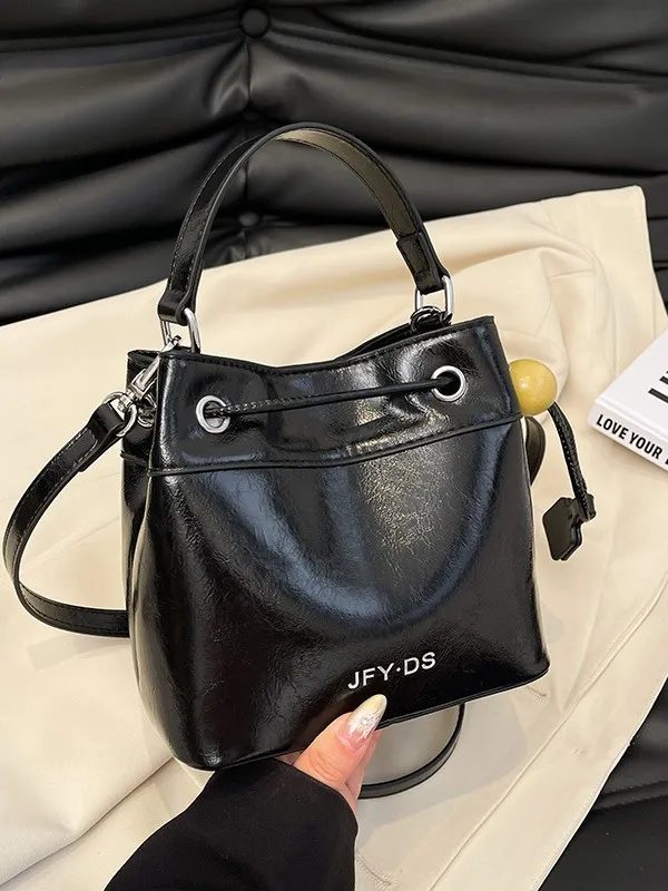 Classic Vintage Oil-Wax Leather Mini Bucket Bag, Trendy Versatile Crossbody with Drawstring Closure & Top Handle
Classic Vintage Oil-Wax Leather Mini Bucket Bag, Trendy Versatile Crossbody with Drawstring Closure & Top Handle