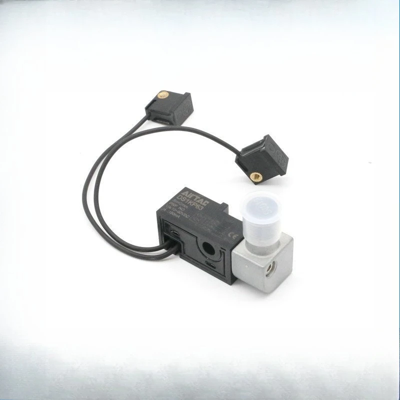 Детали для AirTAC JCK, датчик зажимного цилиндра, магнитный переключатель DS1KP63 DS1KN63 DS1KP80
Детали для AirTAC JCK, датчик зажимного цилиндра, магнитный переключатель DS1KP63 DS1KN63 DS1KP80