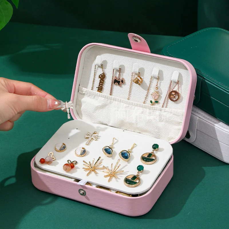 1 шт. портативный дорожный органайзер для ювелирных изделий, чехол для хранения из искусственной кожи с застежкой на кнопку, органайзер для дисплея, лоток для ювелирных изделий
1 шт. портативный дорожный органайзер для ювелирных изделий, чехол для хранения из искусственной кожи с застежкой на кнопку, органайзер для дисплея, лоток для ювелирных изделий