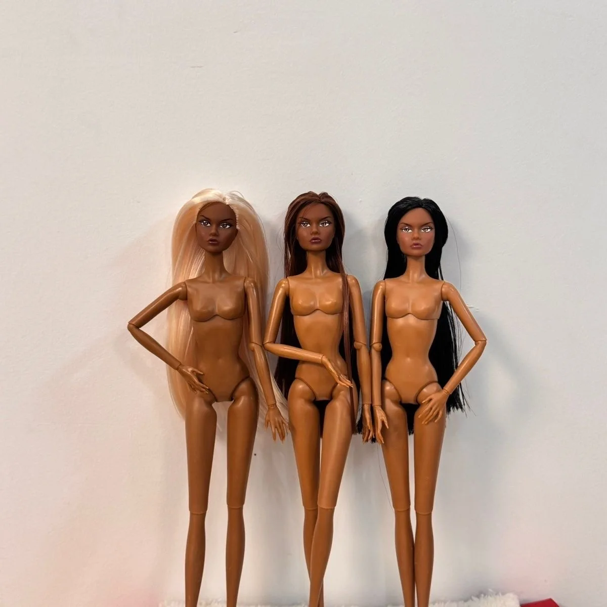 1/6 Cool Brown Eyes/Light Purple Lips Supermodel Doll Joint Movable 33cm Babi Doll African Black Skin Figure Collectible Gifts
1/6 Cool Brown Eyes/Light Purple Lips Supermodel Doll Joint Movable 33cm Babi Doll African Black Skin Figure Collectible Gifts