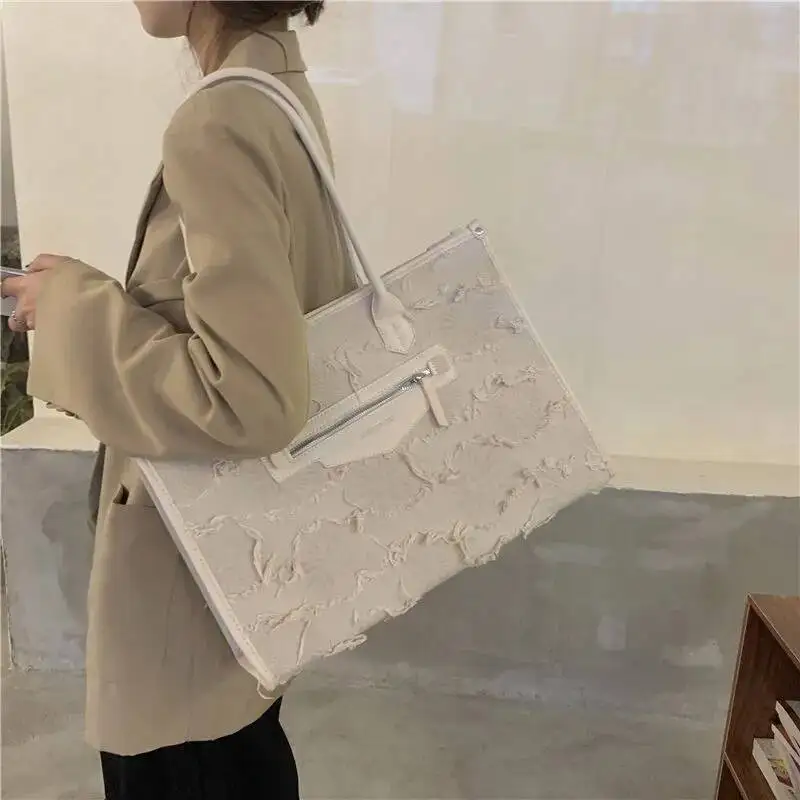 Bloom Haruku White Large Capacity Tote Women Retro Pearl Tassel Casual Shoulder Bag Female Elegant Handbag Purse
Bloom Haruku White Large Capacity Tote Women Retro Pearl Tassel Casual Shoulder Bag Female Elegant Handbag Purse