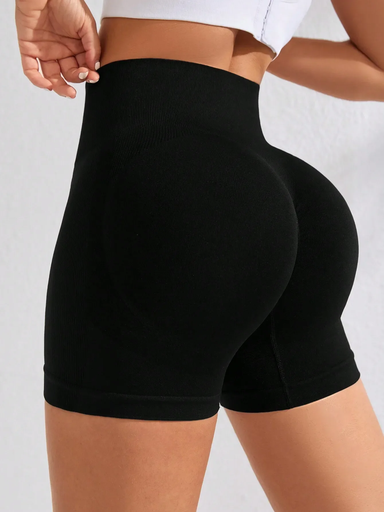 3pcs Solid Color Elastic Waist Minimalist Seamless Sports ShortsWomen Sweat Short, Gym Short, Biker Short
3pcs Solid Color Elastic Waist Minimalist Seamless Sports ShortsWomen Sweat Short, Gym Short, Biker Short