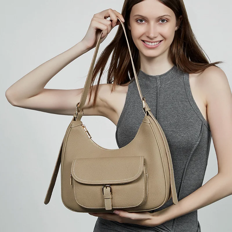 Top-grain Cowhide Armpit Tote Bag Women Large-capacity Saddle Bag Genuine Leather Single-shoulder Women's Designer Luxury Bag
Top-grain Cowhide Armpit Tote Bag Women Large-capacity Saddle Bag Genuine Leather Single-shoulder Women's Designer Luxury Bag