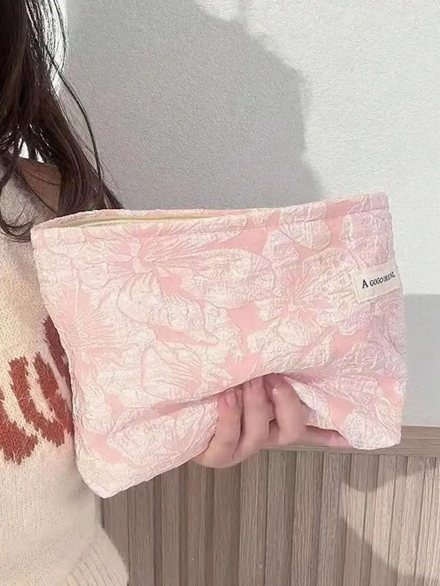 1 Pc Pink Floral Jacquard Cosmetic Bag, Soft Embossed Texture, Large Capacity, Portable Travel Toiletry Organizer, Aesthetic Zip
1 Pc Pink Floral Jacquard Cosmetic Bag, Soft Embossed Texture, Large Capacity, Portable Travel Toiletry Organizer, Aesthetic Zip