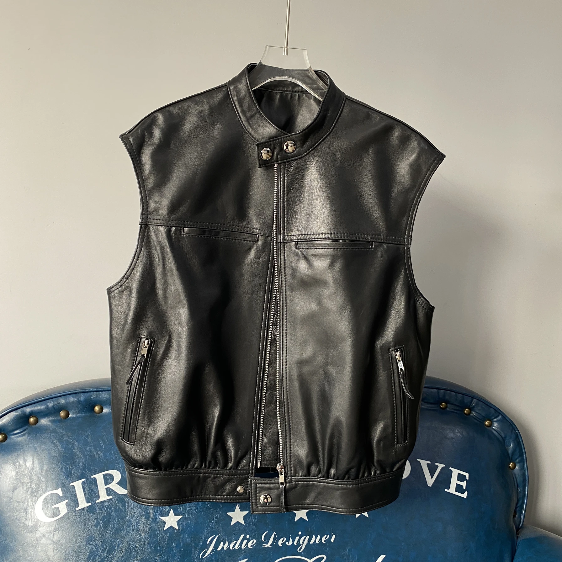 Ladies' eepskin Vest Svel Loose Fit Stand Collar Outerwear Spring Autumn New Sle Faionable Bla Zipper Closure
Ladies' eepskin Vest Svel Loose Fit Stand Collar Outerwear Spring Autumn New Sle Faionable Bla Zipper Closure