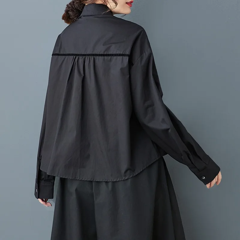 Весенне-осенний нишевый дизайн, три линии, плиссированная модная рубашка, темный японский топ с воротником-поло
Весенне-осенний нишевый дизайн, три линии, плиссированная модная рубашка, темный японский топ с воротником-поло