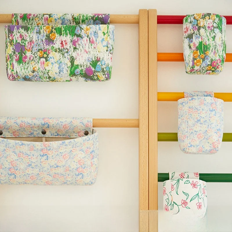 April Town Wall-Mounted Fabric Storage Bag Country Style Home Decor Dust-Proof Cover Hanging Pouch for Bags And Accessories
April Town Wall-Mounted Fabric Storage Bag Country Style Home Decor Dust-Proof Cover Hanging Pouch for Bags And Accessories