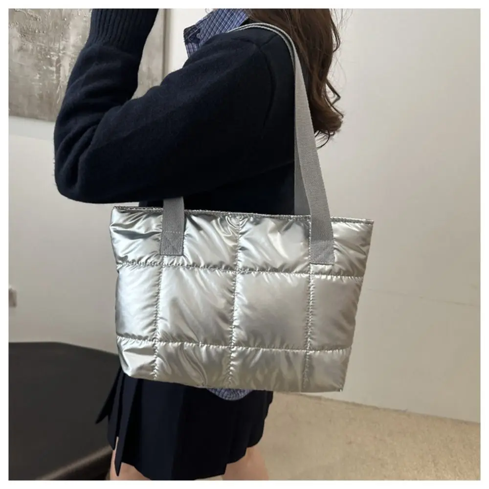 Stylish Ladies Tote Handbags Large Capacity Cotton Padded Shopping Bag Rhombus Portable Handbag Quilted Solid for Leisure Travel
Stylish Ladies Tote Handbags Large Capacity Cotton Padded Shopping Bag Rhombus Portable Handbag Quilted Solid for Leisure Travel