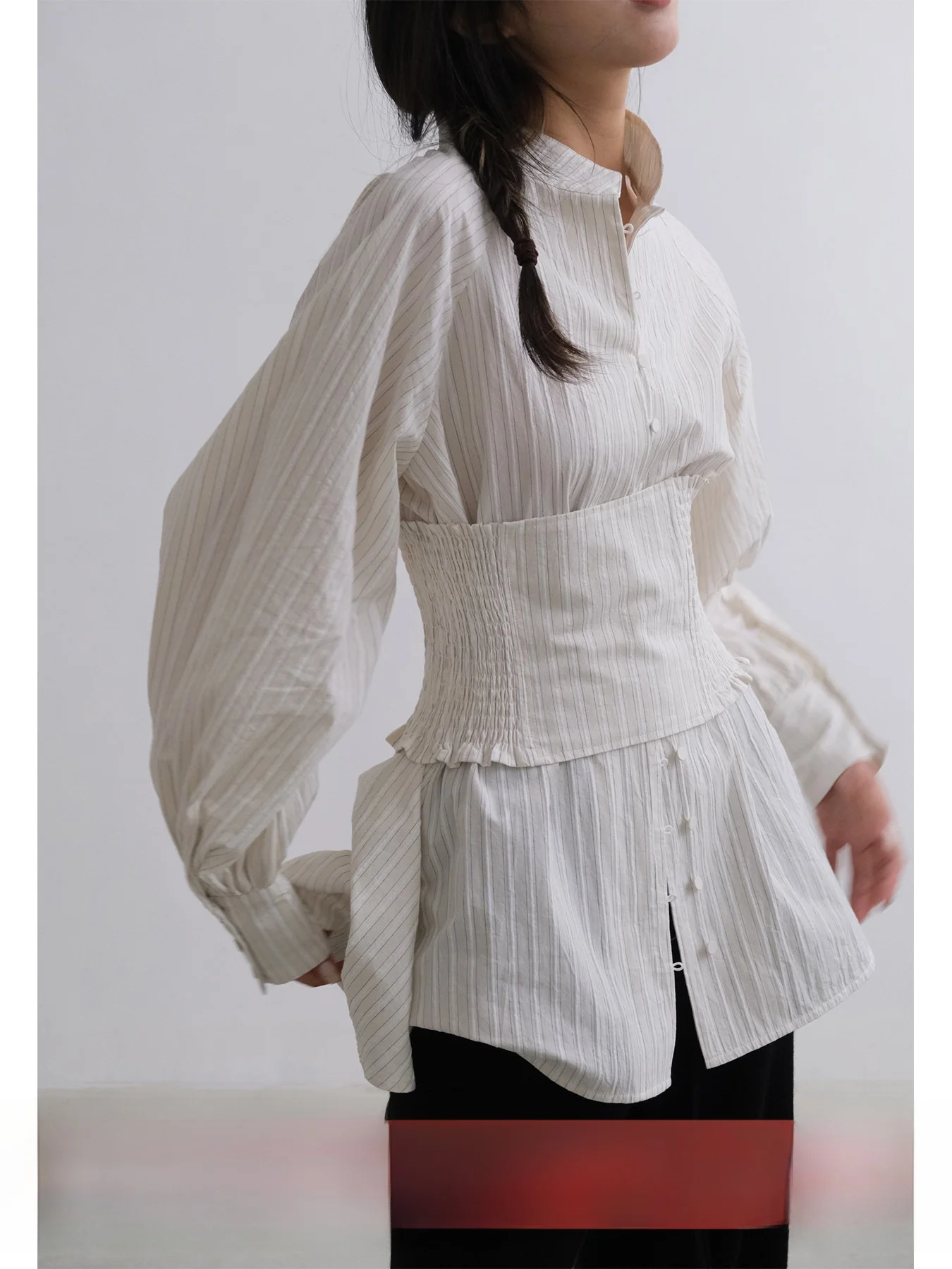 Французский стиль: Женский хлопковый жилет в полоску с длинными рукавами, съемный, винтажный дизайн, повседневный, модный
Французский стиль: Женский хлопковый жилет в полоску с длинными рукавами, съемный, винтажный дизайн, повседневный, модный