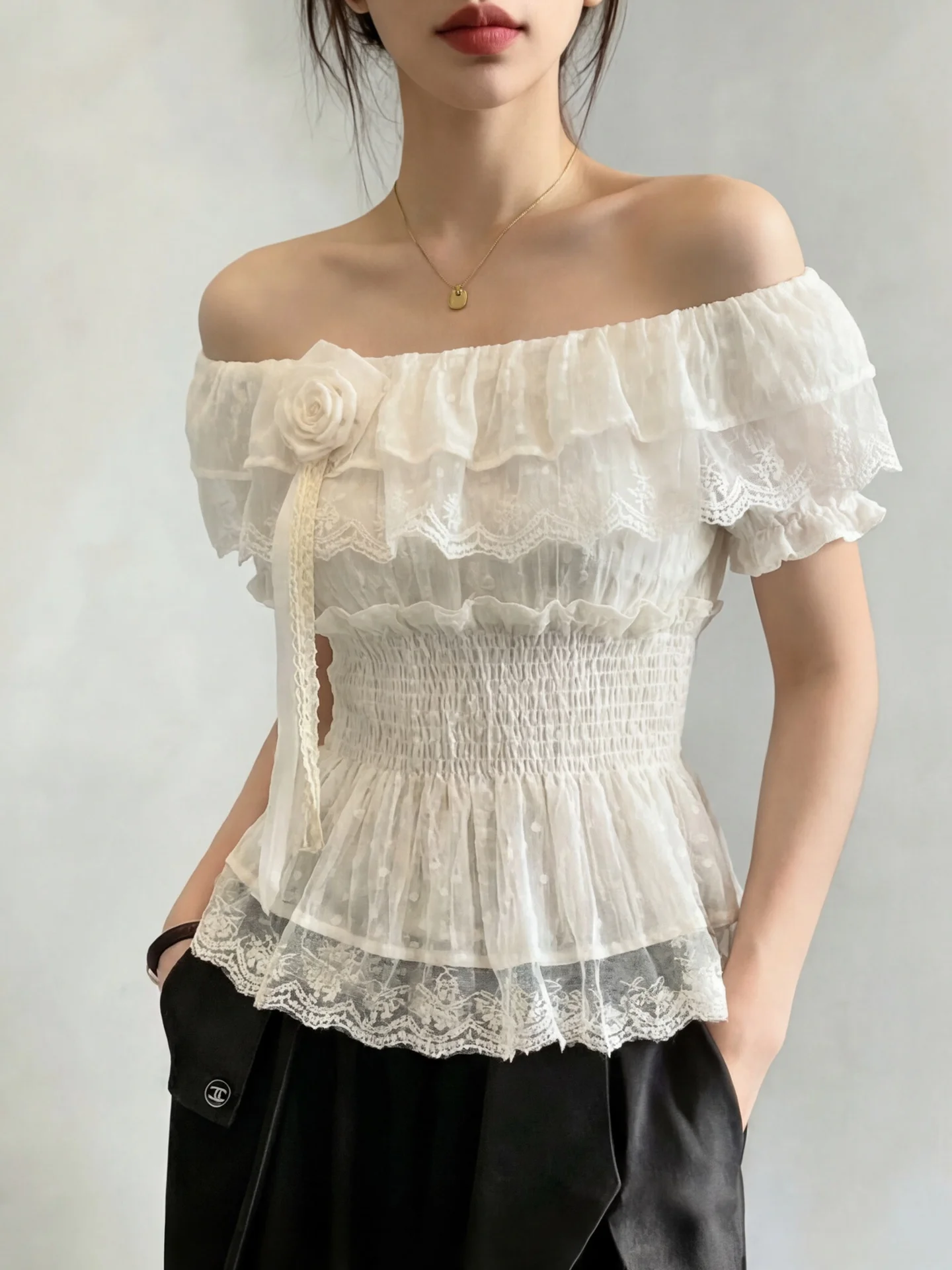 Peach Color 3D Flower Embroidery Chiffon Top Women's Summer New Style Waist Cinched Lace Trim Blouse Fashionable And Slim Fit
Peach Color 3D Flower Embroidery Chiffon Top Women's Summer New Style Waist Cinched Lace Trim Blouse Fashionable And Slim Fit