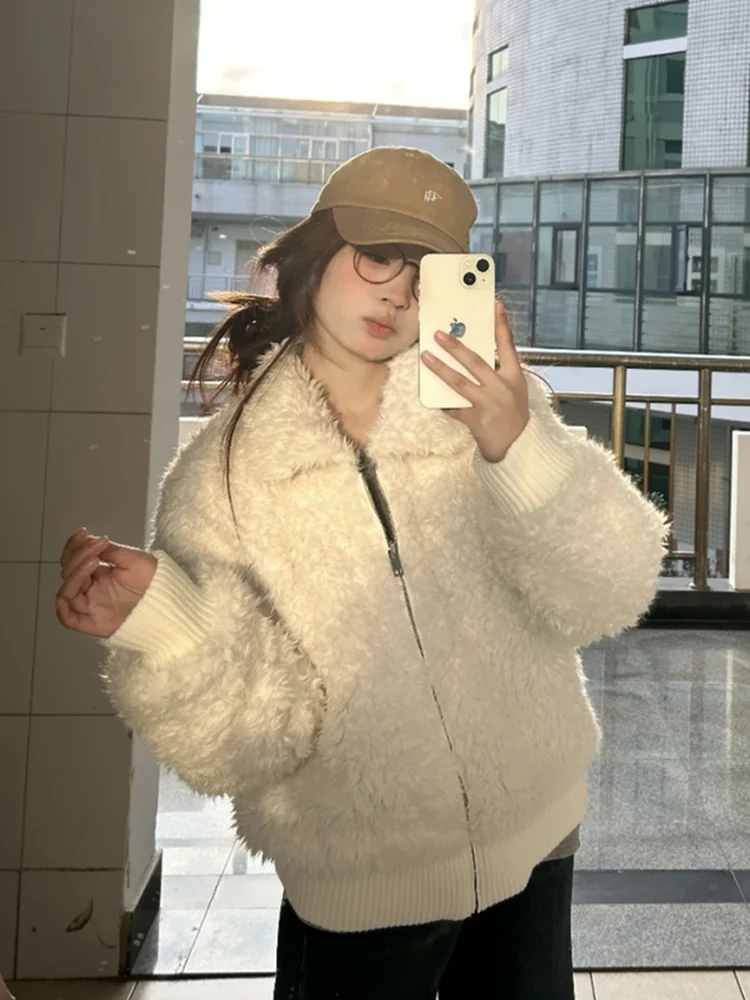 Корейская утепленная короткая куртка в стиле Lazy Style для женщин, зимняя, с высоким воротником, из натуральной овчины, с эффектом стройности, премиум-класса
Корейская утепленная короткая куртка в стиле Lazy Style для женщин, зимняя, с высоким воротником, из натуральной овчины, с эффектом стройности, премиум-класса