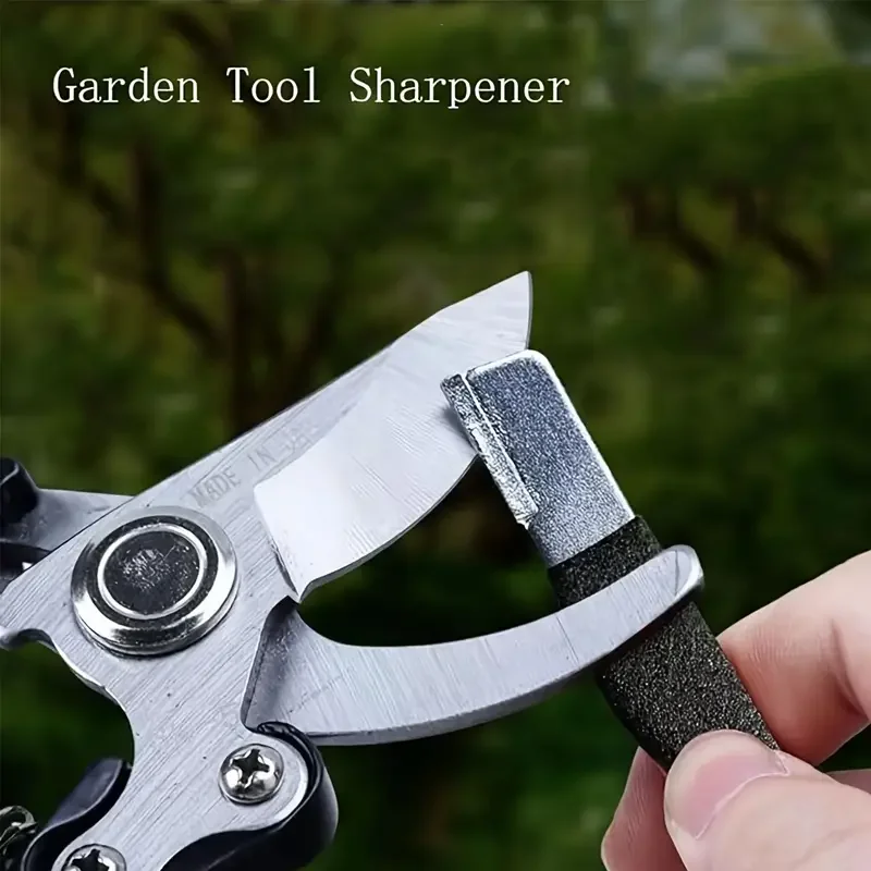 2PCS Mini Portable Knife Sharpener with Lid Metal Knife Pruning Sharpening Stone Multifunction Sharp Knife Sharpenering Tools
2PCS Mini Portable Knife Sharpener with Lid Metal Knife Pruning Sharpening Stone Multifunction Sharp Knife Sharpenering Tools