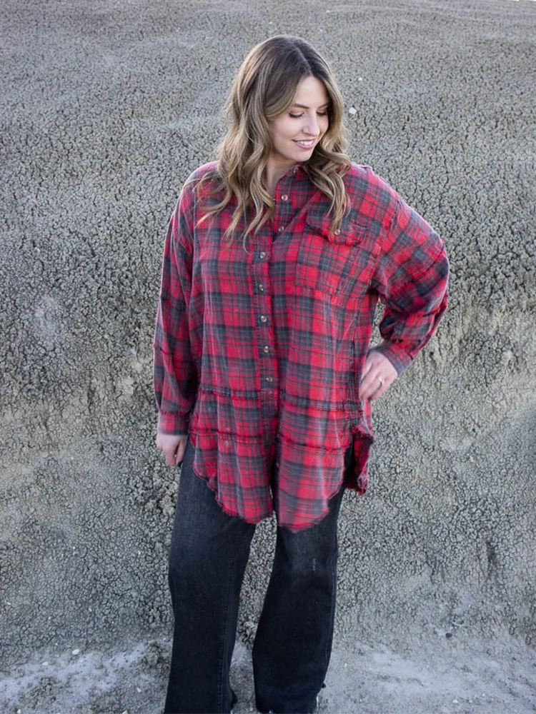 New Vintage Oversized Long Shirt Fashion Lapel Women's Blouse Tops Long Sleeve Plaid Lady Shirt 2025 Autumn Women Clothing
New Vintage Oversized Long Shirt Fashion Lapel Women's Blouse Tops Long Sleeve Plaid Lady Shirt 2025 Autumn Women Clothing